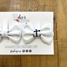 PENELOPE BOW | Anchored