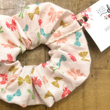 SCRUNCHIE | Bows on Bows