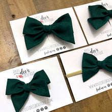 IZZY BOW | Classic Dark Green
