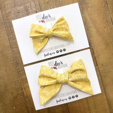 IZZY BOW | Early Fall Festives