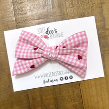 IZZY BOW | Embroidered Hearts