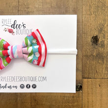 PENELOPE BOW | Holiday Twist