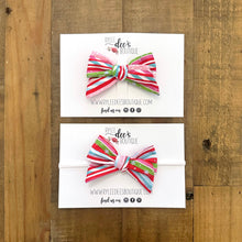 IZZY BOW | Holiday Twist