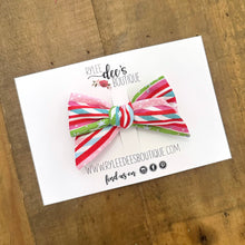 IZZY BOW | Holiday Twist