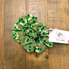 SCRUNCHIE | Shamrocks & Shenanigans