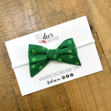 IZZY BOW | Little Clovers