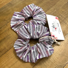SCRUNCHIE | Light Feathers