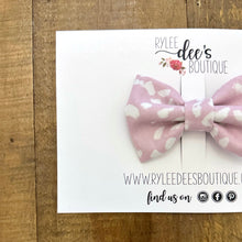 PENELOPE BOW | Vintage Petals