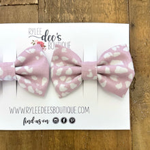 PENELOPE BOW | Vintage Petals